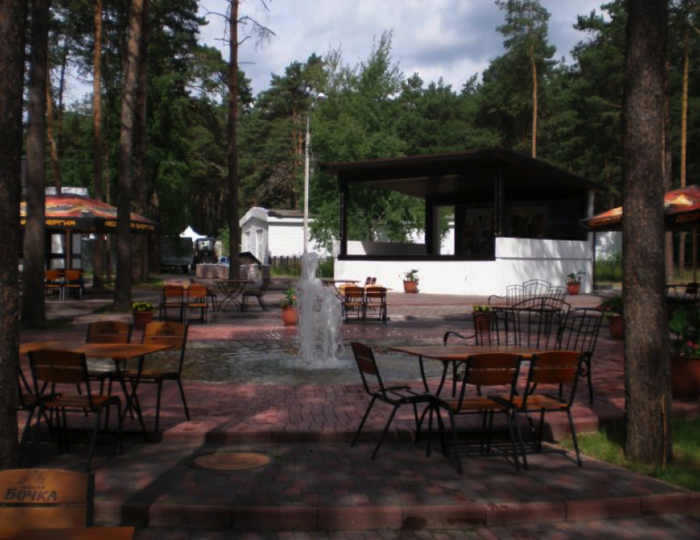 Площадь «У фонтана» - Парк-отель «Русский» (бывш. «Дракино»)