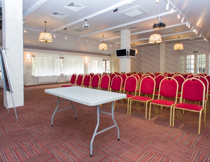 Зал ресторана «Клюква в сахаре» (2 этаж) - Парк-отель «Русский» (бывш. «Дракино»)