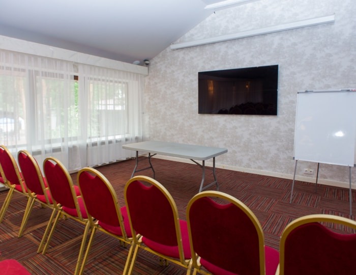 Зал ресторана «Клюква в сахаре» (2 этаж) - Парк-отель «Русский» (бывш. «Дракино»)