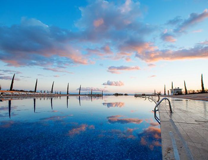 Бассейны - СКК Мрия Резорт & Спа