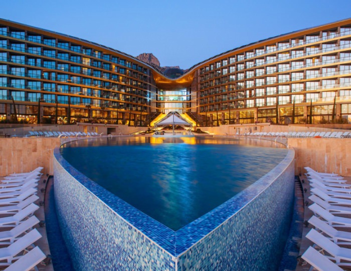 Бассейны - СКК Мрия Резорт & Спа