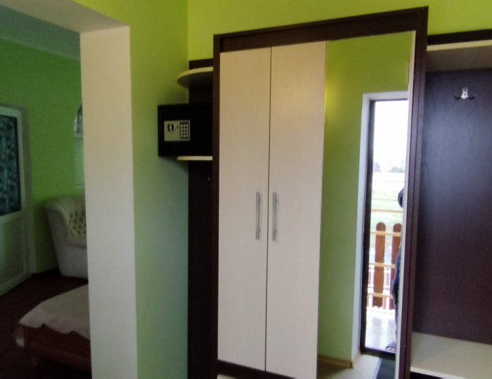 Семейный 4-местный 2-комнатный - Гостиница «Золотые Пески» Феодосия