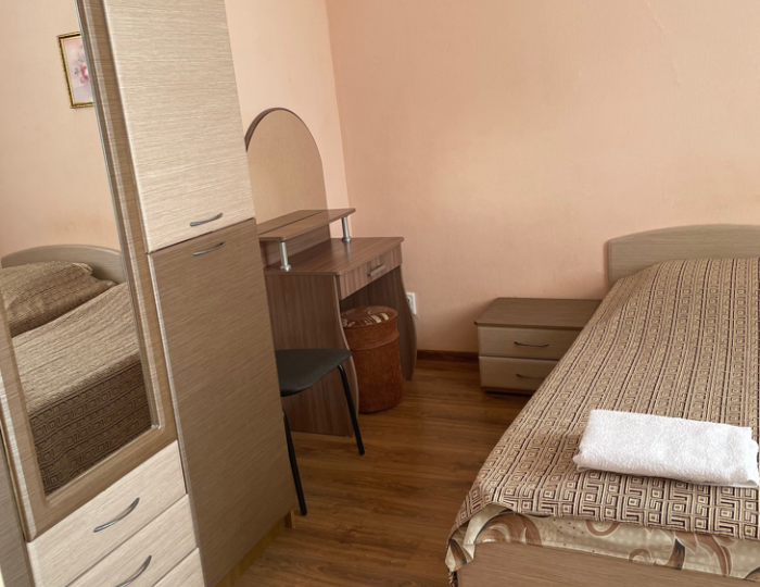 Стандарт 4-местный 2-комнатный - Комплекс отдыха «Три сосны» Феодосия