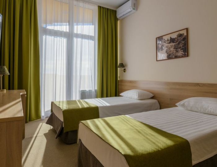 Стандартный 2-местный 1-комнатный DBL/TWIN с видом на море, корпус 5-7 - Санаторий «Заполярье» Сочи