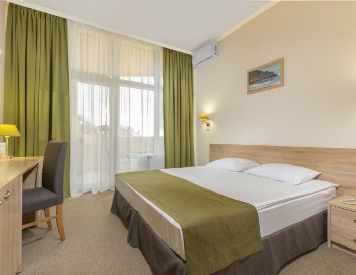 Стандартный 2-местный 1-комнатный DBL/TWIN с видом на море, корпус 5-7 - Санаторий «Заполярье» Сочи