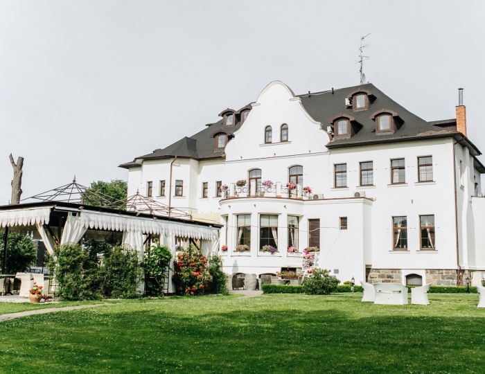 Отель «Усадьба» Орловка