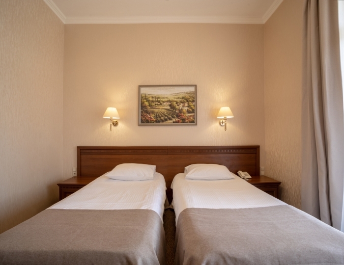 Комфорт 2-мест 1-ком К1К2м1кц (центр.  корпус) - Клинический санаторий «Металлург» Сочи