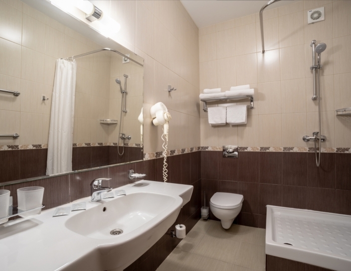 Комфорт 2-мест 1-ком К1К2м1кц (центр.  корпус) - Клинический санаторий «Металлург» Сочи