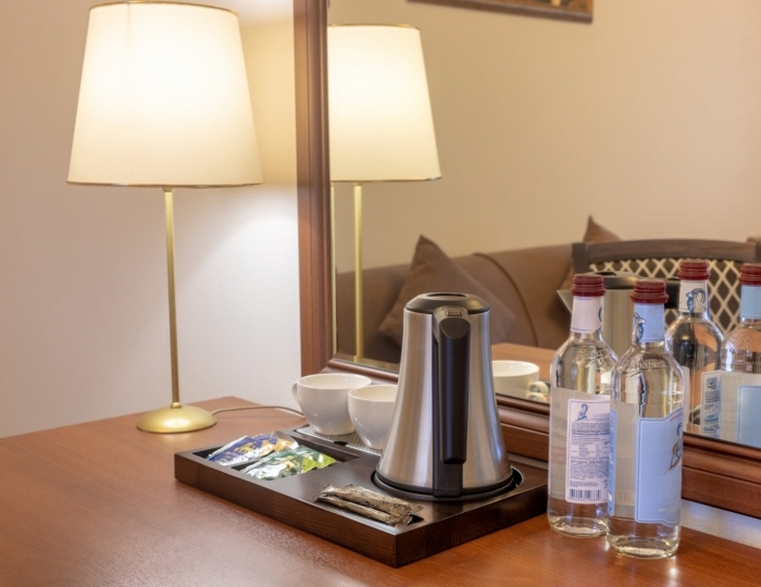 Люкс Л2м2к1,Люкс 2-местный 2-комнатный - Клинический санаторий «Металлург» Сочи