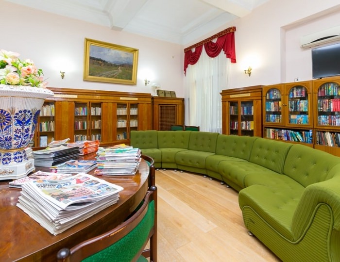 Библиотека с читальным залом - Клинический санаторий «Металлург» Сочи