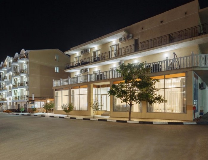 Отель «Атриум»