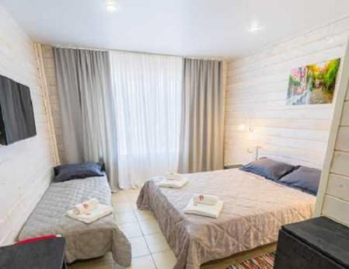 Номер стандарт с 1 односпальной и 1 двуспальной кроватью №3 - Отель «Даховская Долина»