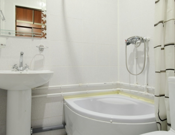 1 категория 1-местный 1 категория  улучшенный в корпус 3  (1к1м1к3У) - Санаторий «им. Анджиевского» Ессентуки