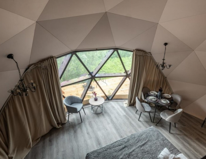 Геокупол Сьют "Замки Луары" - Глэмпинг Vazuza Love / Вазуза Лав Лебедки