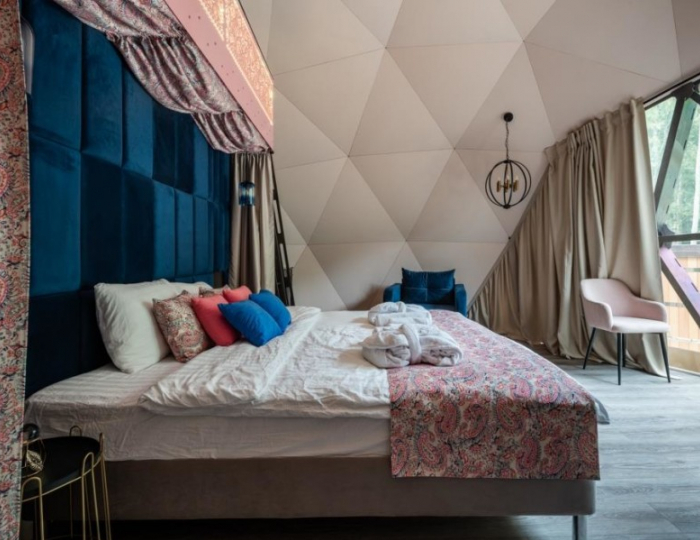 Геокупол Сьют"Индия" - Глэмпинг Vazuza Love / Вазуза Лав Лебедки