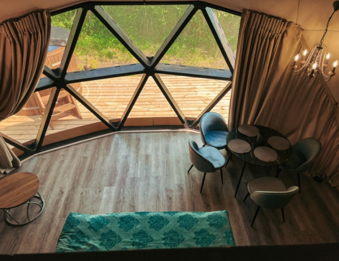 Геокупол Сьют  "Лазурный берег" - Глэмпинг Vazuza Love / Вазуза Лав Лебедки