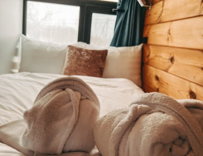 Дом 3-местный на дереве Цветы сакуры - Глэмпинг Vazuza Love / Вазуза Лав Лебедки