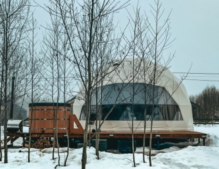 Люкс геокупол 4-местный Просто космос - Глэмпинг Vazuza Love / Вазуза Лав Лебедки