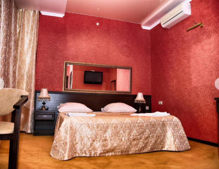 Номер делюкс с 1 двуспальной кроватью - Мини-отель «Премьер» Крымск