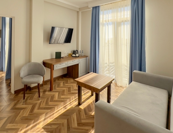 Стандарт 2-местный 2-комнатный с балконом - Отель «Грейс Бриз» Сухум