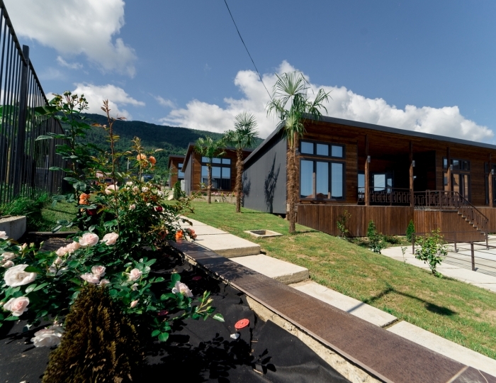 Отель Manresa Resort / Манреса Резорт