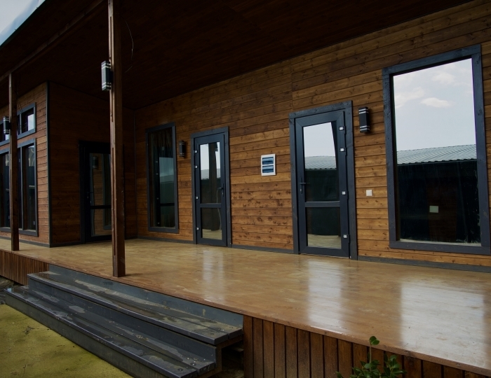 Отель Manresa Resort / Манреса Резорт