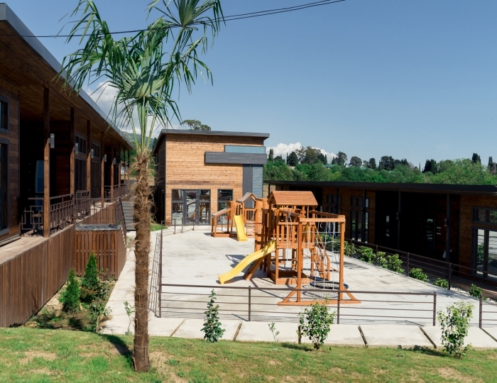 Отель Manresa Resort / Манреса Резорт