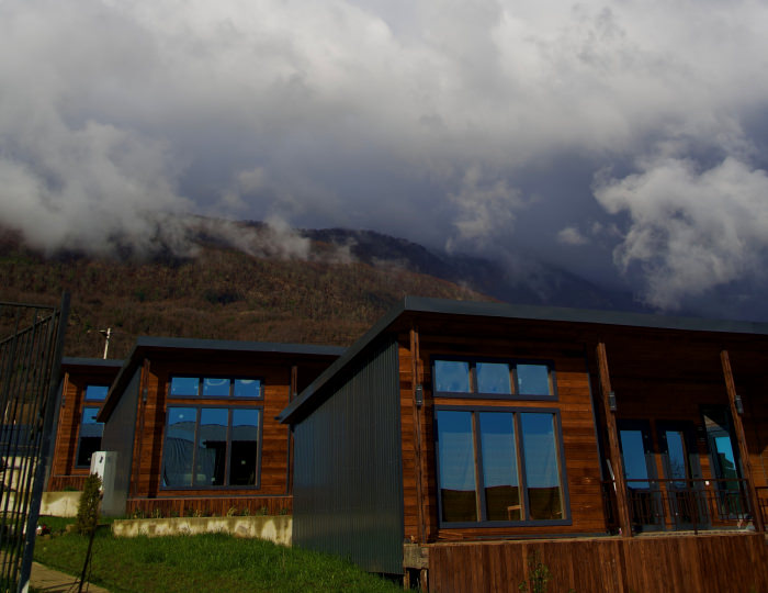 Отель Manresa Resort / Манреса Резорт