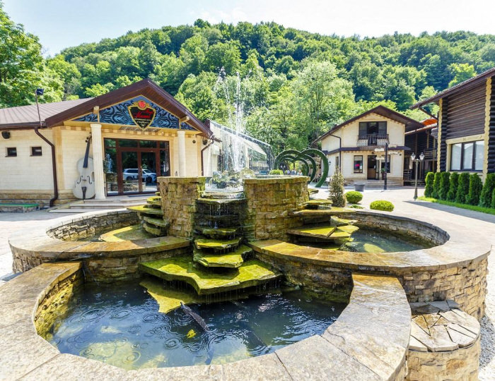 Загородный отель «Ягода Малина» Возрождение