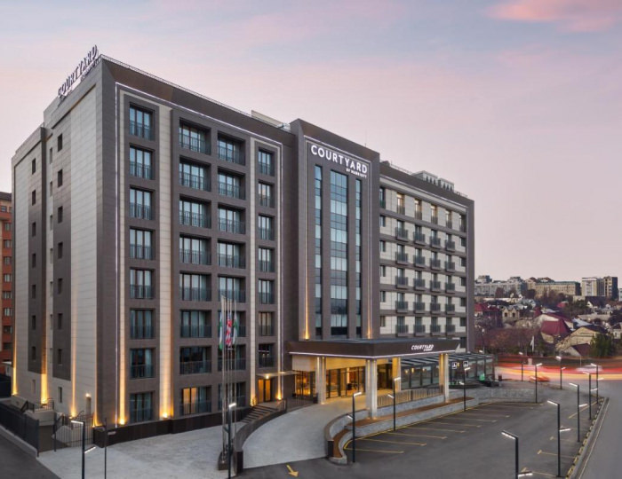 Отель Courtyard by Marriott Hotel / Кортъярд Марриотт Ташкент