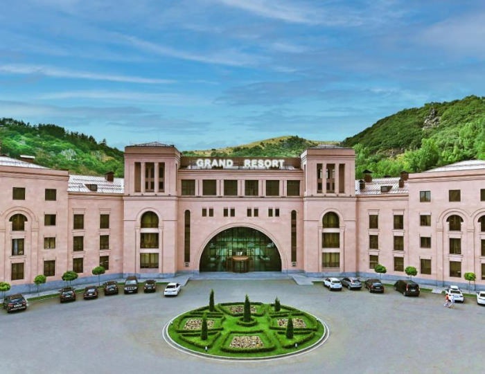Отель Grand Resort Jermuk / Гранд Резорт Джермук