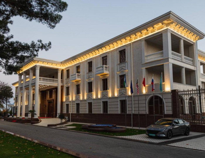Отель Zarafshon Parkside / Зарафшон Парксайд Самарканд