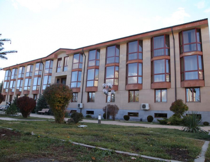 Отель Russia Hotel / Россия Цахкадзор