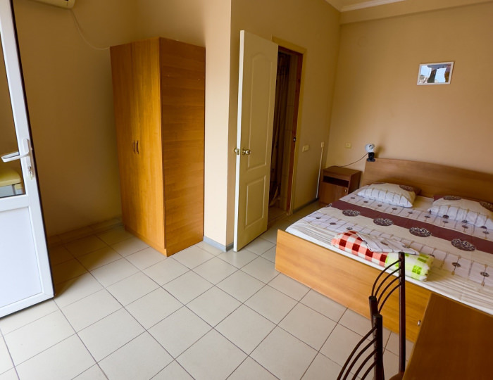 Стандарт 2-местный 1-комнатный стандарт - Гостевой дом «Морские истории» Гагра