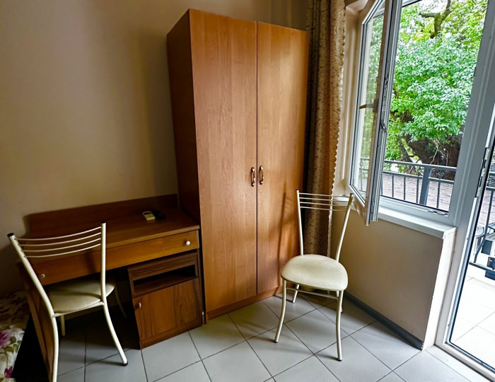 Стандарт 4-местный 1-комнатный стандарт - Гостевой дом «Морские истории» Гагра Стандарт 4-местный 1-комнатный стандарт - Гостевой дом «Морские истории» Гагра