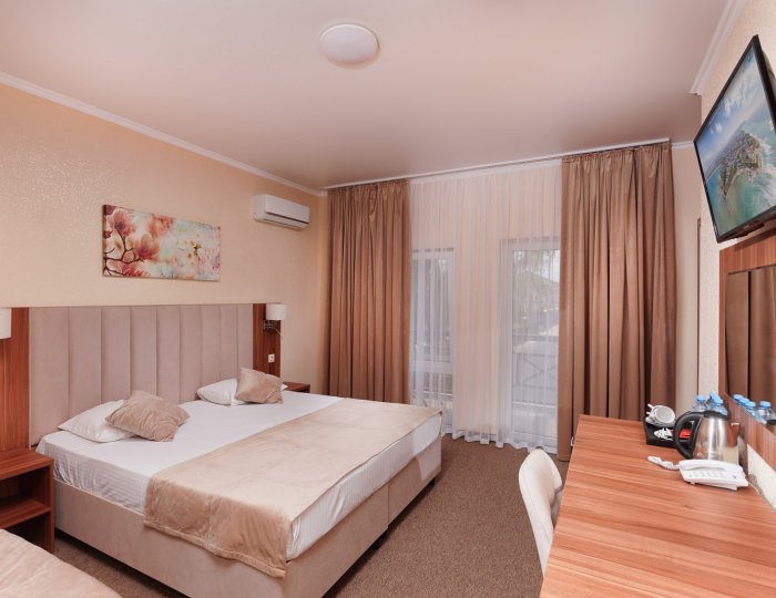 Делюкс 2-м с 2-мя доп.местами Бетон - Курортный отель «Славянка» Анапа