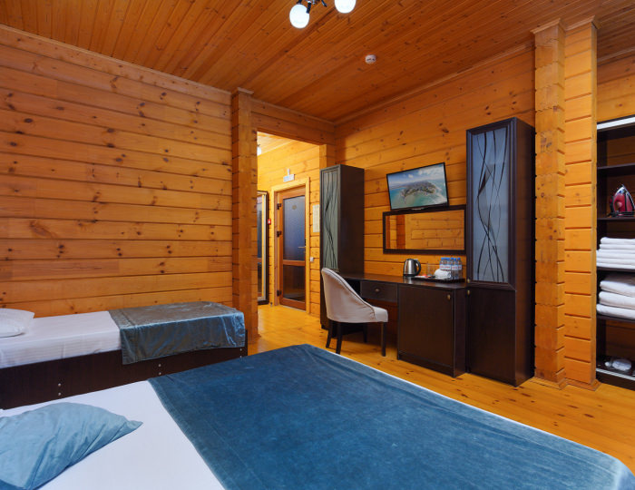 Делюкс 2-местный  деревянный 2 этаж с 2-мя доп.местами - Курортный отель «Славянка» Анапа