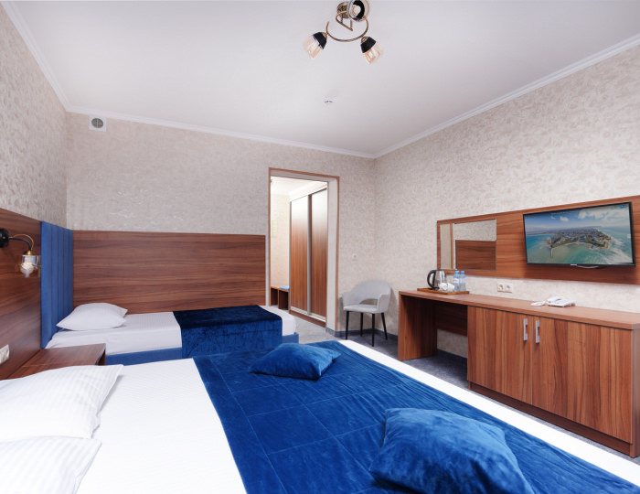 Комфорт 2-местный с 2-мя доп.местам - Курортный отель «Славянка» Анапа