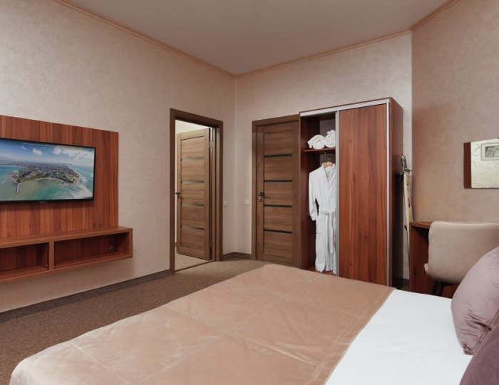 Люкс 2-местный с террасой 2-комнатный - Курортный отель «Славянка» Анапа