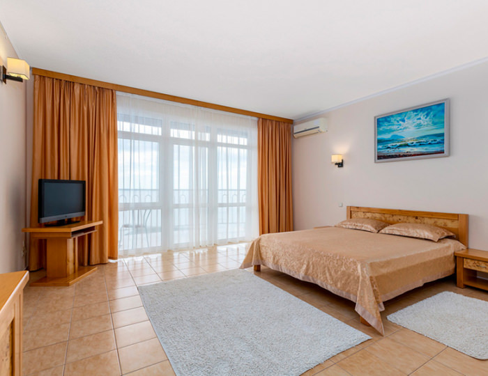 Люкс двухкомнатный - Отель «Морской» Алушта