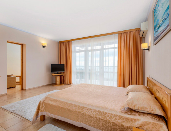 Люкс двухкомнатный - Отель «Морской» Алушта