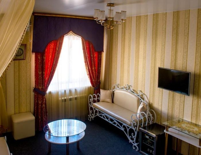 Номер люкс с 1 двуспальной кроватью - Гостиница «Престиж»