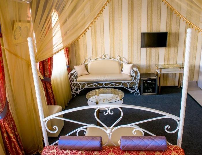 Номер люкс с 1 двуспальной кроватью - Гостиница «Престиж»