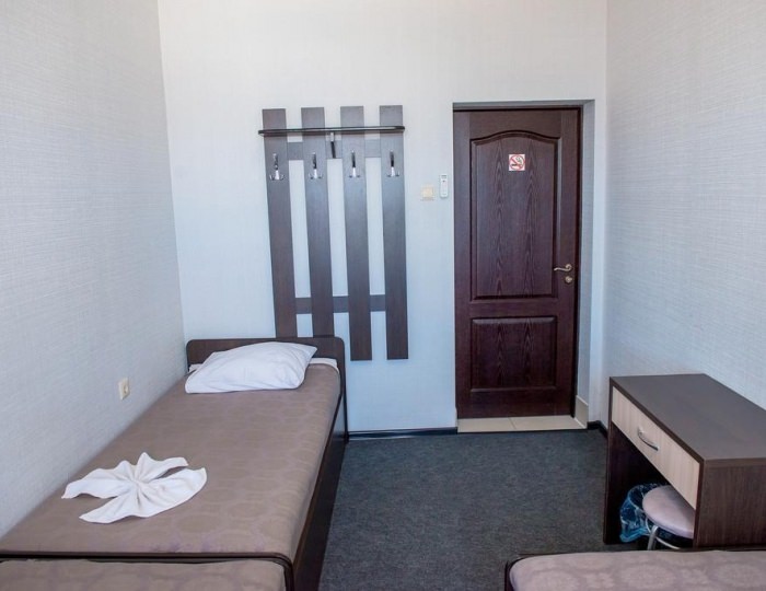 Кровать в 4-местном общем номере - Гостиница «Престиж»