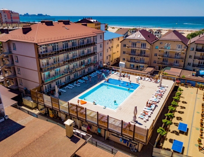 Курортный отель «Гранд Прибой»