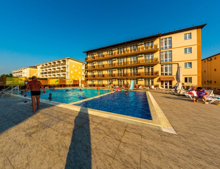 Курортный отель «Гранд Прибой»