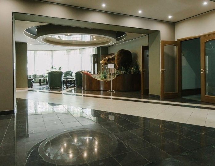 Гостиница «Спутник, Бел-Кам-Тур»