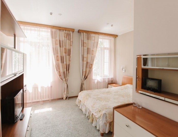 Полулюкс корп. Спутник-Камчатка - Гостиница «Спутник, Бел-Кам-Тур»