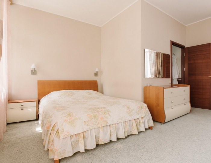 Полулюкс корп. Спутник-Камчатка - Гостиница «Спутник, Бел-Кам-Тур»