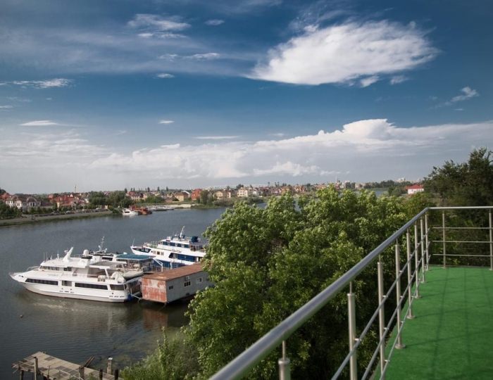 Гостиница «Золотой Затон» Астрахань